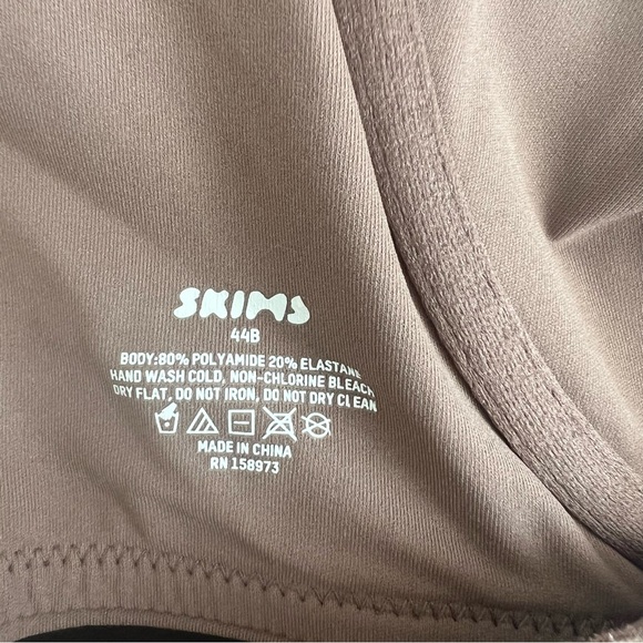 Skims Fits Everybody Unlined Demi Bra in Sienna - Picture 6 of 6